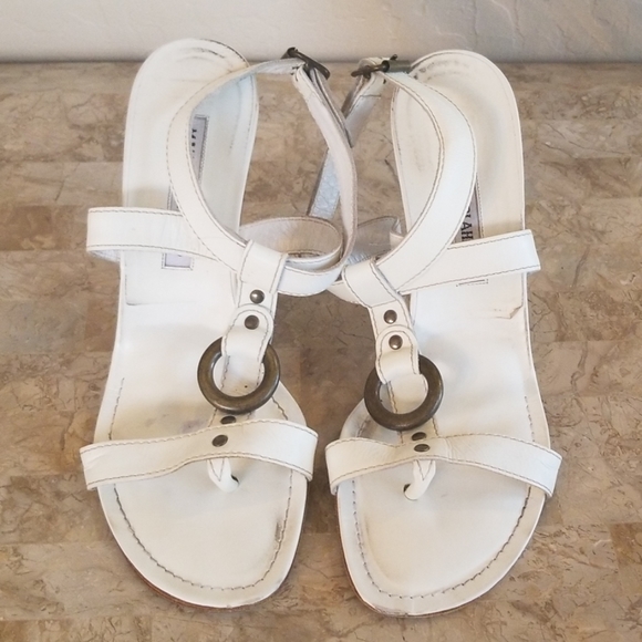 Authentic Manolo Blahnik Cream/Bronze Heels - Picture 3 of 8